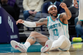 Bucks Hornets Basketball