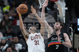 Cavaliers Spurs Basketball