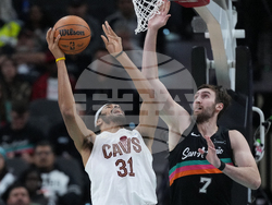 Cavaliers Spurs Basketball