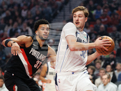 Mavericks Trail Blazers Basketball