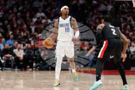 Mavericks Trail Blazers Basketball