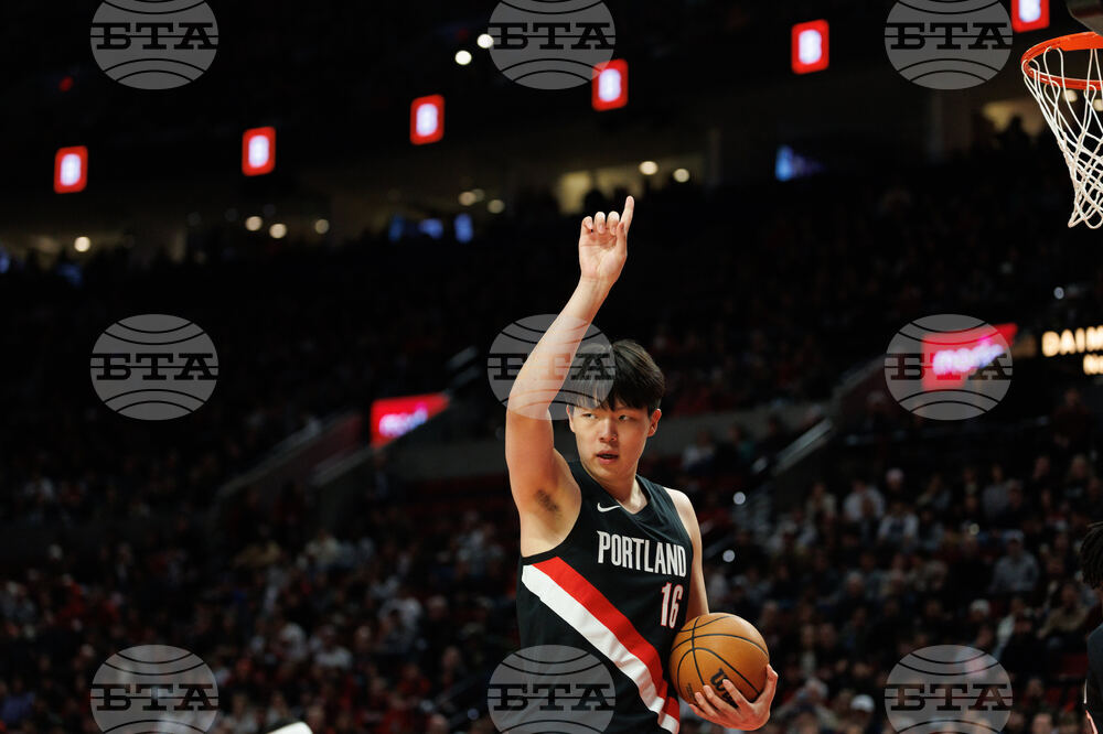 Mavericks Trail Blazers Basketball