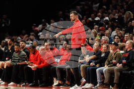 Mavericks Trail Blazers Basketball