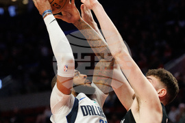 Mavericks Trail Blazers Basketball