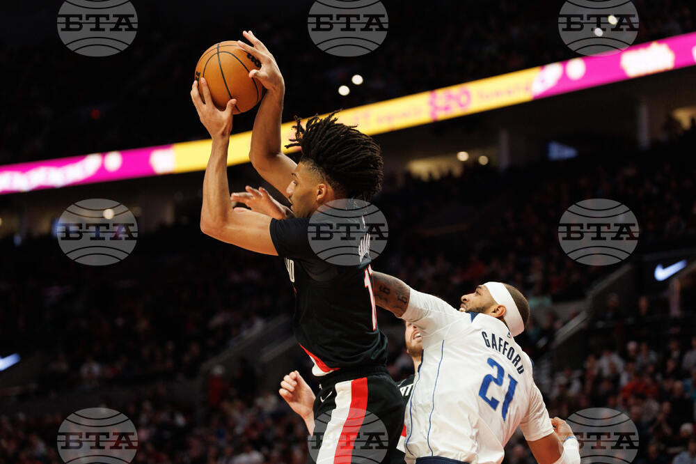 Mavericks Trail Blazers Basketball
