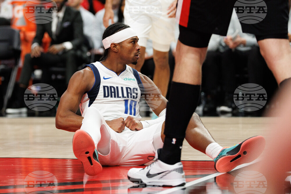 Mavericks Trail Blazers Basketball