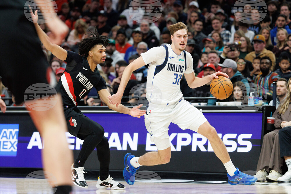 Mavericks Trail Blazers Basketball