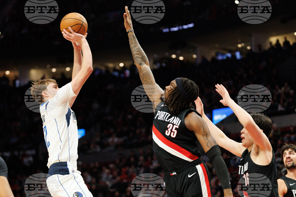 Mavericks Trail Blazers Basketball
