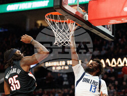 Mavericks Trail Blazers Basketball