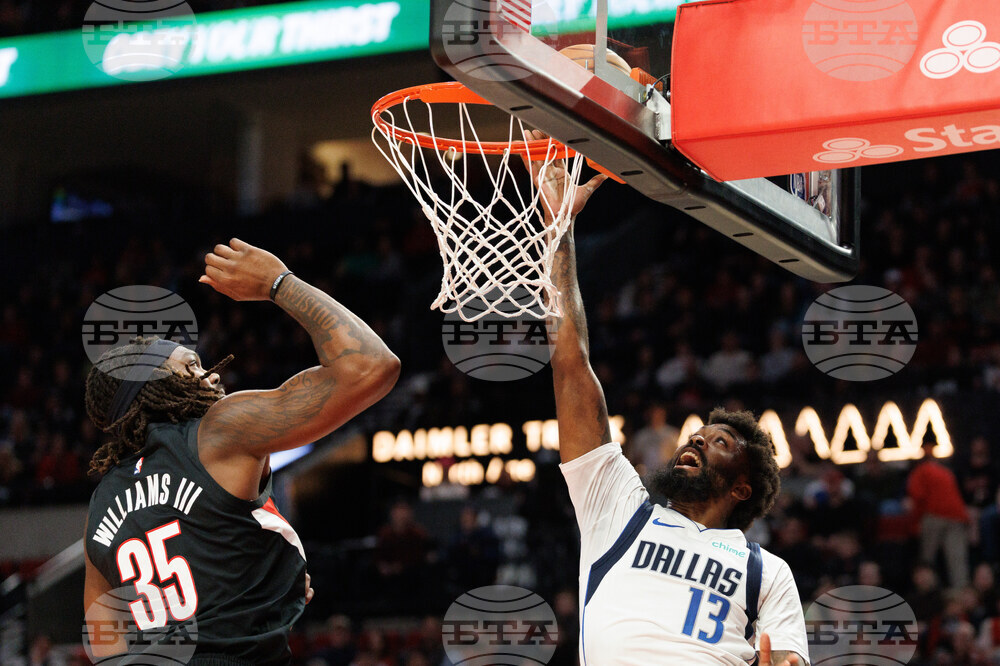 Mavericks Trail Blazers Basketball