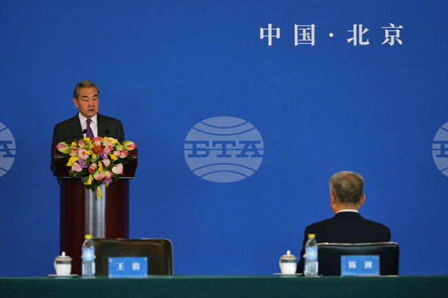 Китай изрази твърда подкрепа за Куба