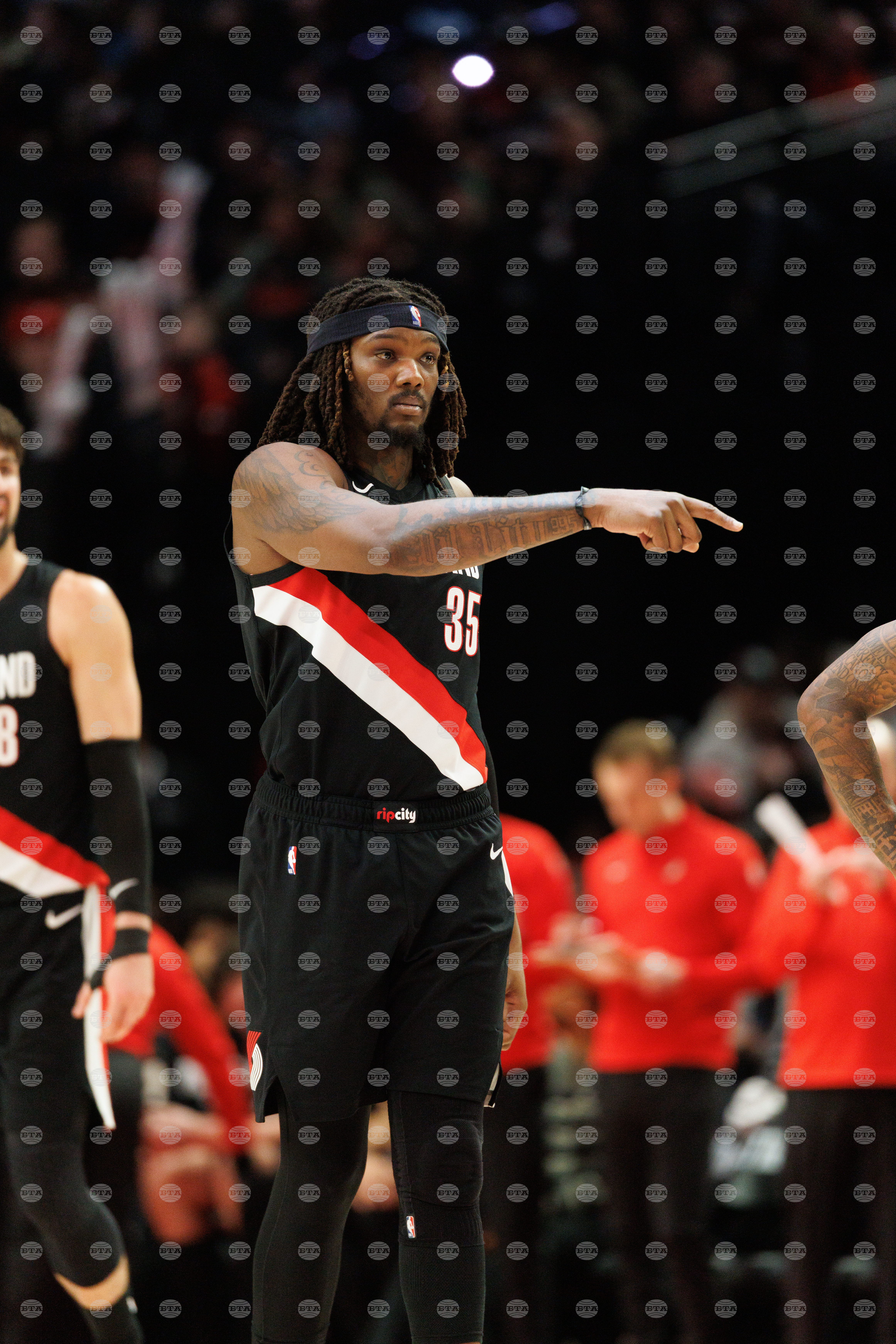 Mavericks Trail Blazers Basketball