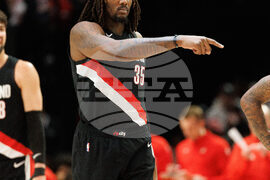 Mavericks Trail Blazers Basketball