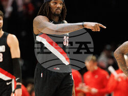 Mavericks Trail Blazers Basketball