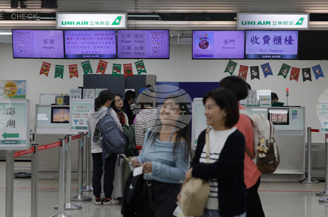 Над 10 000 китайски граждани са се върнали в родината си след началото на войната в Близкия изток, съобщи китайското външно министерство