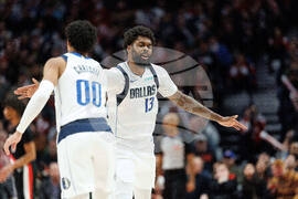 Mavericks Trail Blazers Basketball
