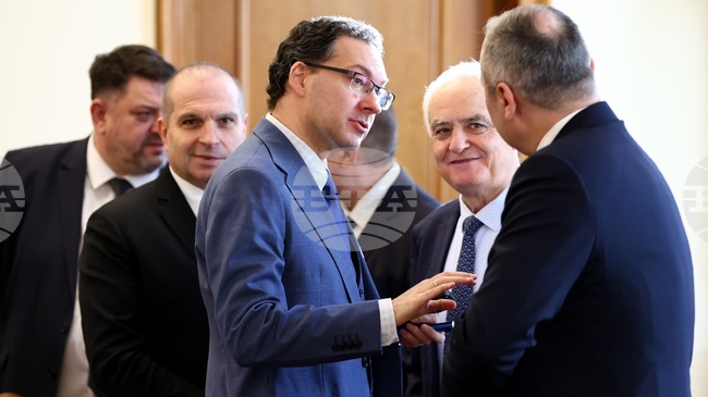 Правителството в оставка одобри обмен на данни за съдимост със САЩ във връзка с безвизовия режим