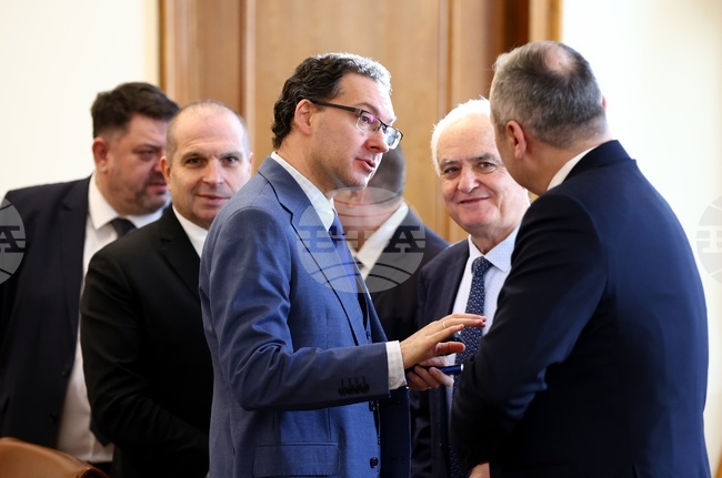 Правителството в оставка одобри обмен на данни за съдимост със САЩ във връзка с безвизовия режим