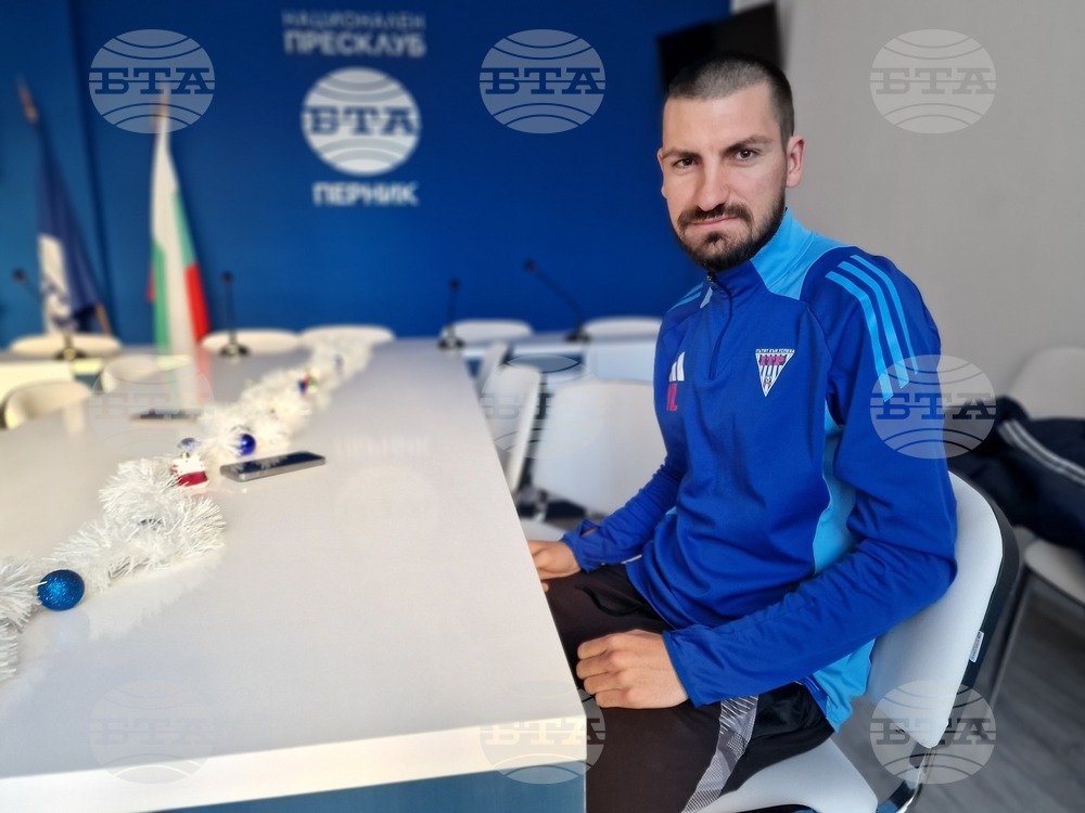 Пернишкият треньор Валентин Валентинов пое третодивизионния отбор Костинброд