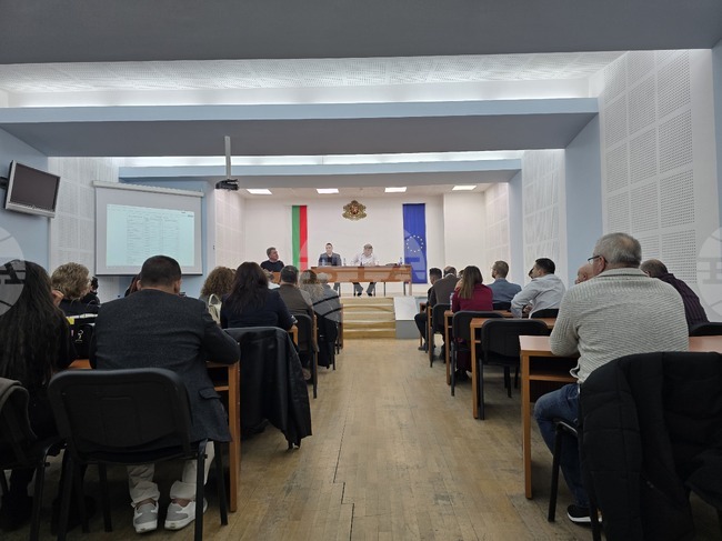 Проект за подобряване на социалната услуга за лица с деменция в село Овча Могила гласуваха общинските съветници в Свищов