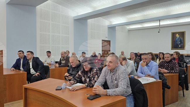 Общинските съветници в Свищов определиха размера на основните месечни заплати на кметовете в общината