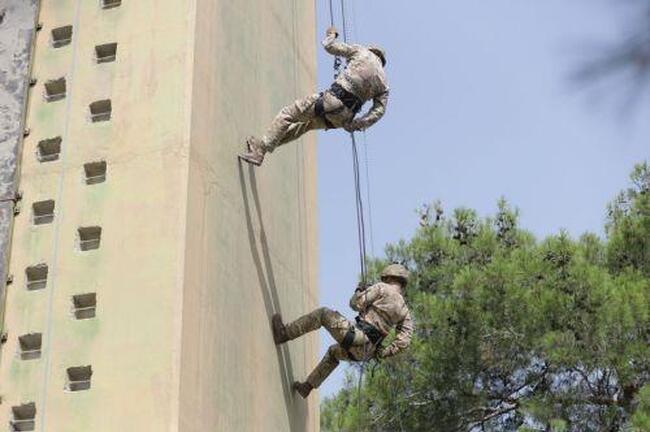 КНА: Кипър, Гърция и Израел задълбочават военното сътрудничество чрез тристранни работни планове 