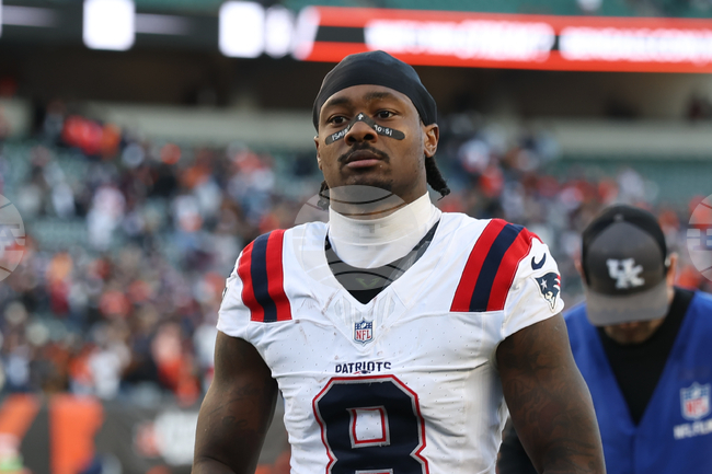 Patriots-Diggs-Strangulation-Charge