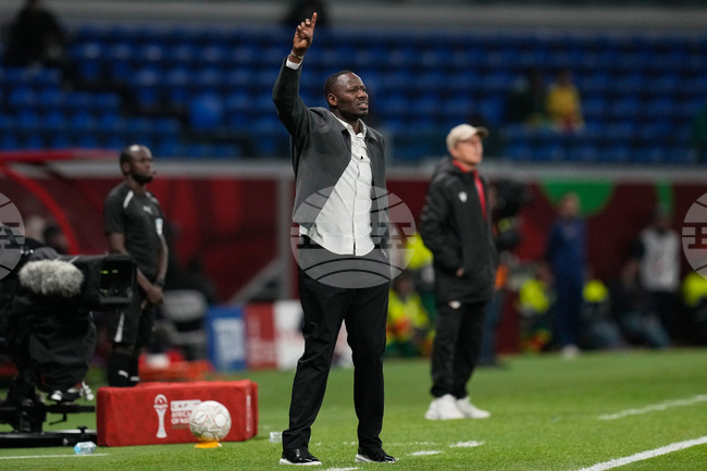 Треньорът на Сенегал Пап Тиау защити решението си отборът да напусне терена по време на финала на Купата на африканските нации