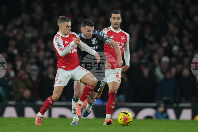 Арсенал посреща 2026 година на върха в класирането във Висшата лига