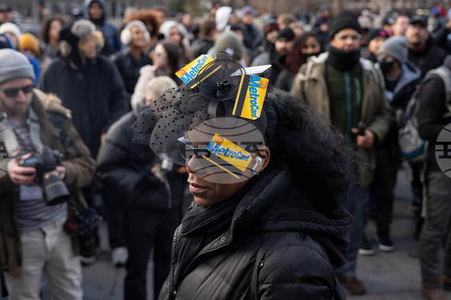 APTOPIX Metrocard Funeral