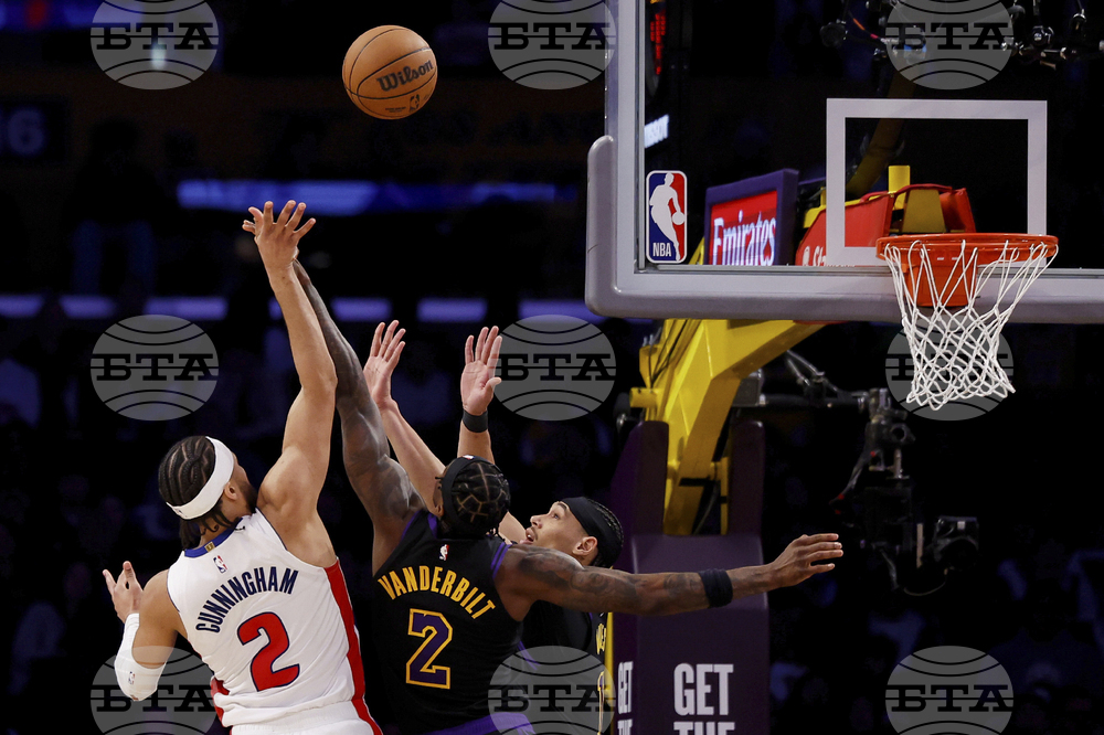 Кейд Кънингам изведе Детройт до успеха срещу Лос Анджелис Лейкърс в НБА