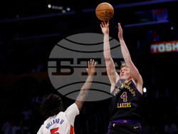 Pistons Lakers Basketball