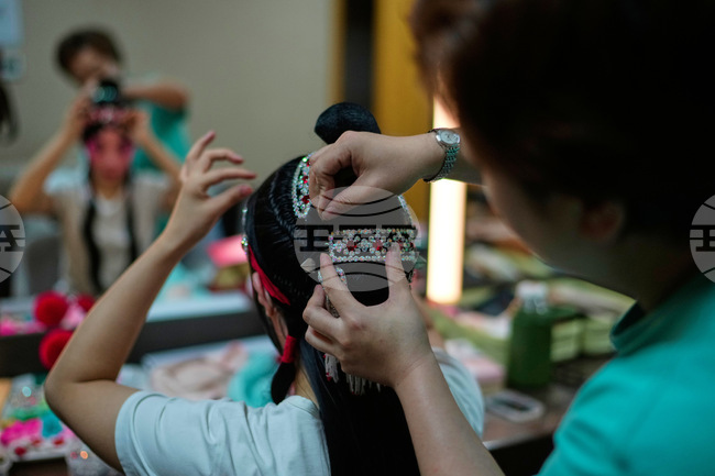 China Peking Opera-Training for Success