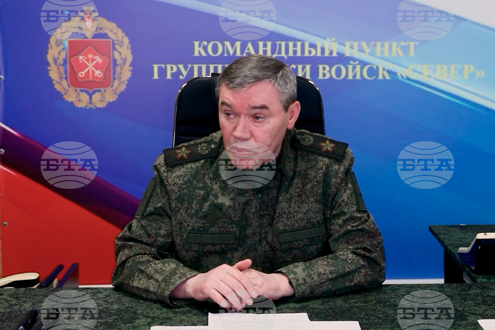 Русия е завзела 300 кв. км украинска територия през първата половина на януари, заяви началникът на руския Генщаб 
