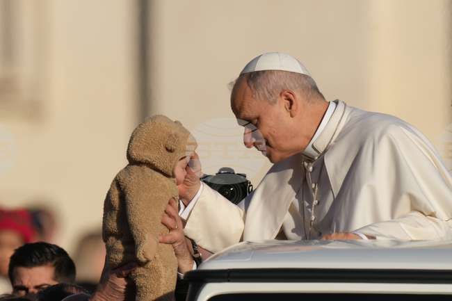 APTOPIX Vatican Pope