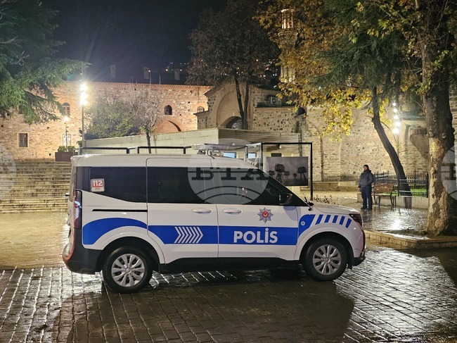 Властите в Турция задържаха 23 известни личности при поредна операция срещу употребата на наркотици в развлекателната индустрия