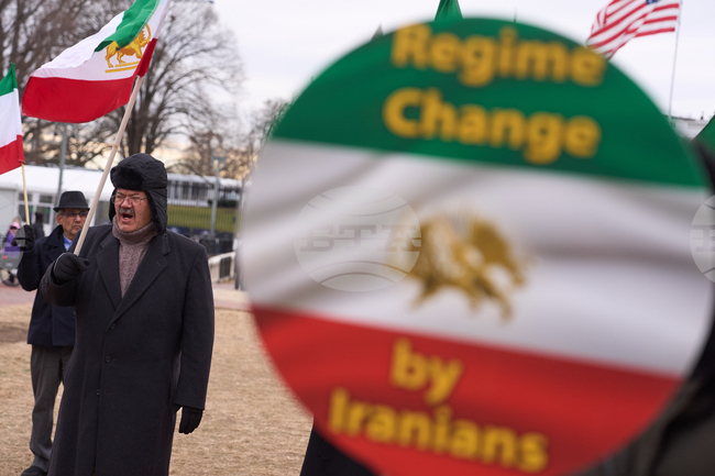 Нови протести в Иран; синът на сваления някога ирански шах също призовава за протести