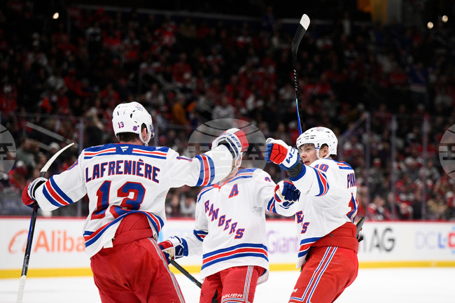 CORRECTION Rangers Capitals Hockey