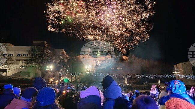 Смолянчани посрещнаха 2026 година с новогодишен рок енд фолк фестивал 