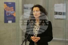 Изложба - "Българският жестов език - пълноценно общуване за всички!"