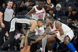 Knicks Spurs Basketball
