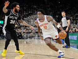 Knicks Spurs Basketball
