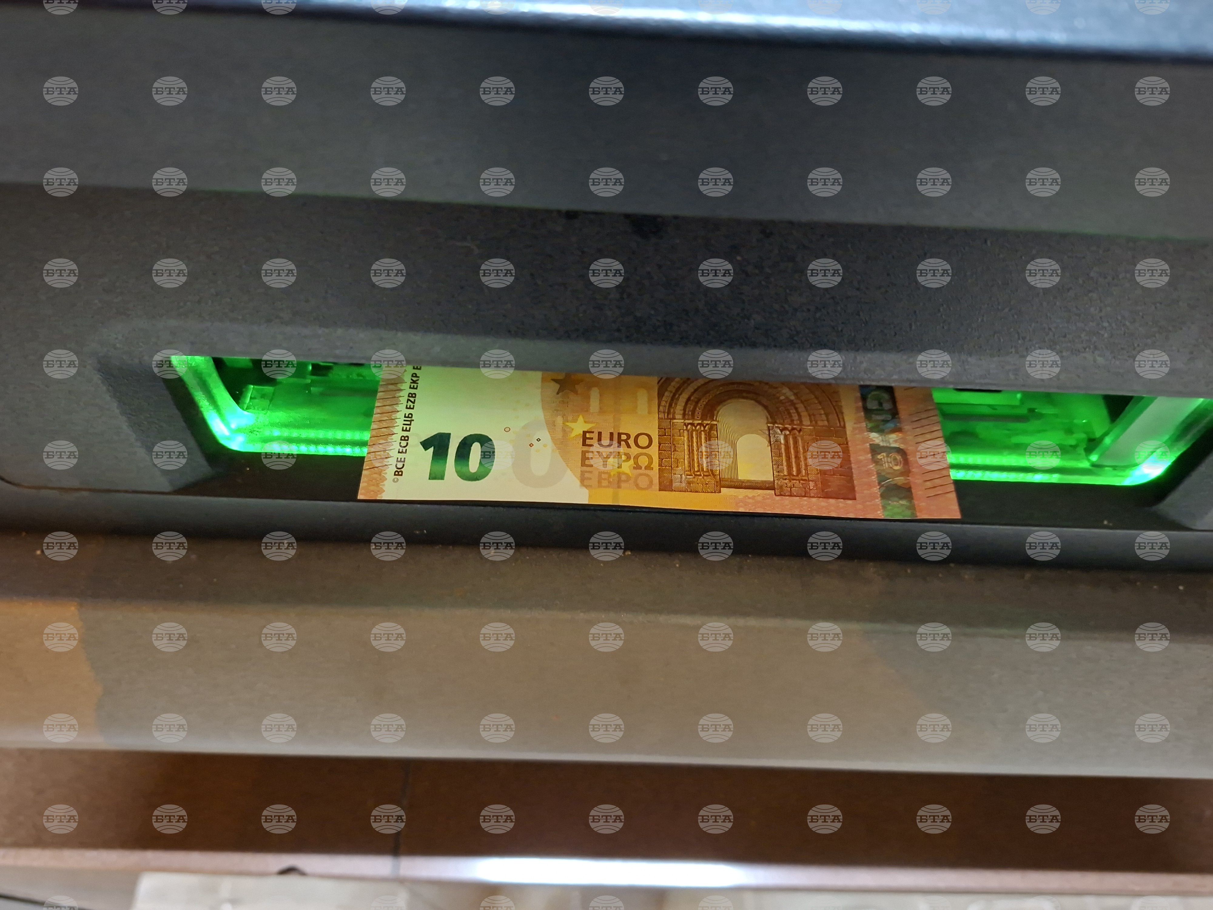 First Successful Euro Withdrawal Made 20 Seconds After Midnight