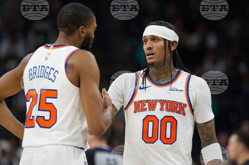 Knicks Spurs Basketball