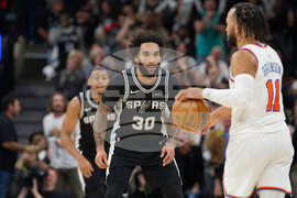 Knicks Spurs Basketball