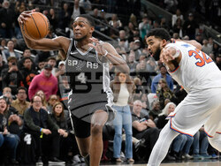 Knicks Spurs Basketball