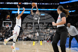 Knicks Spurs Basketball