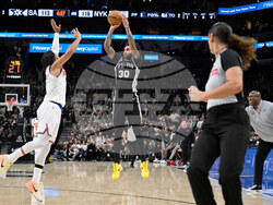 Knicks Spurs Basketball