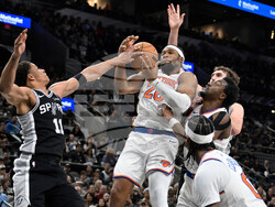 Knicks Spurs Basketball