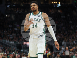 Wizards Bucks Basketball